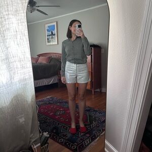 NWOT Zara denim shorts in chrome/ white